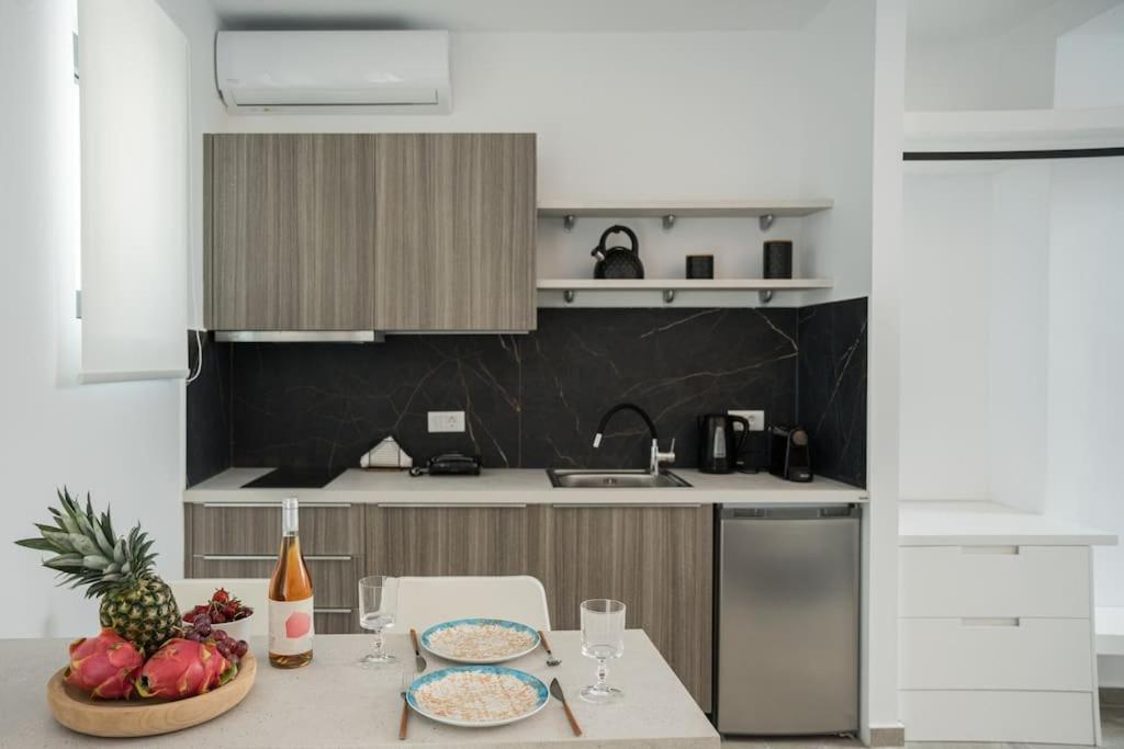 Minoas Suite The Sense Of Luxury Heraklion  Bagian luar foto