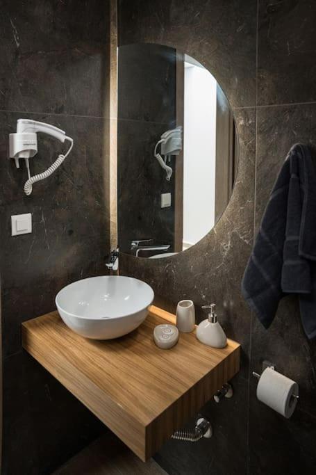 Minoas Suite The Sense Of Luxury Heraklion  Bagian luar foto